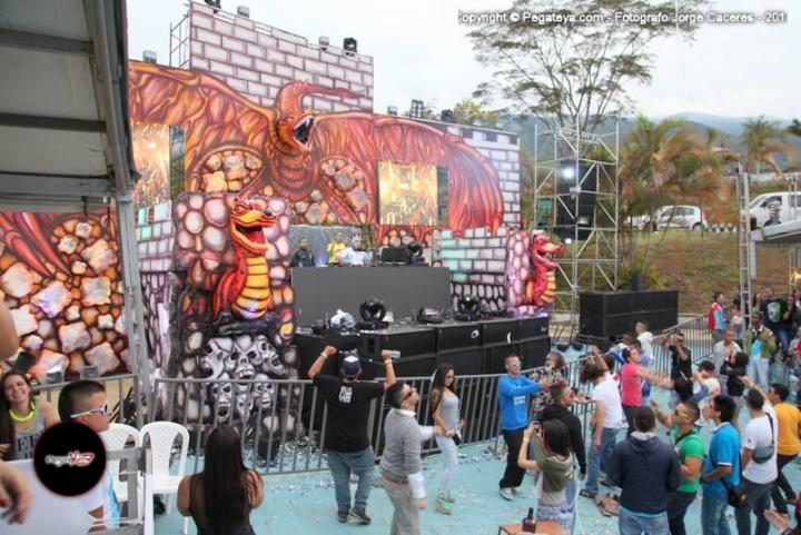 Foto 108 de TOMORROWLAKE Lago Calima en Fiestas Colombia, Medellín