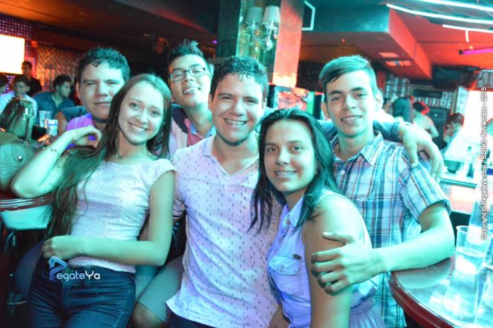 Foto 19 de BLING - sabado 28 Nov 2015 en Bar Bling Bucaramanga, Bucaramanga