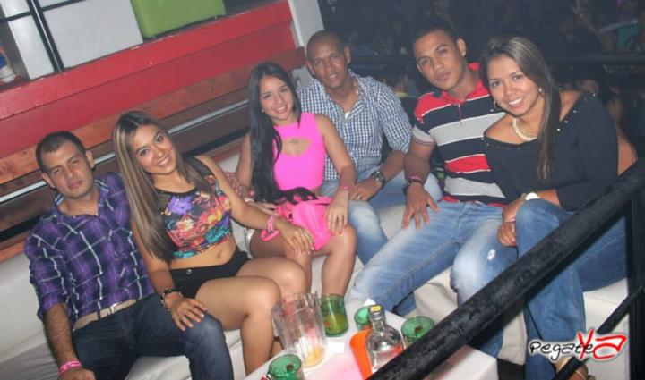 Foto 16 de Favela Amor y Amistad en Favela Club Menga, Cali