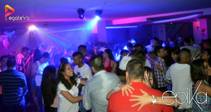 Foto 3 de Epika - 1er5 FDS Oct 2015 en Epika Night Club, Cali