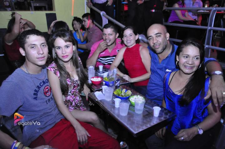 Foto 32 de New York sábado 25 de abril 2015 en Discoteca New York Bucaramanga, Bucaramanga