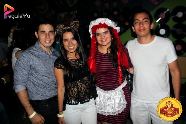 Foto 61 de Mi Dios Se Lo Pague - Halloween 2015 en Fonda Mi Dios Se Lo Pague, Cali