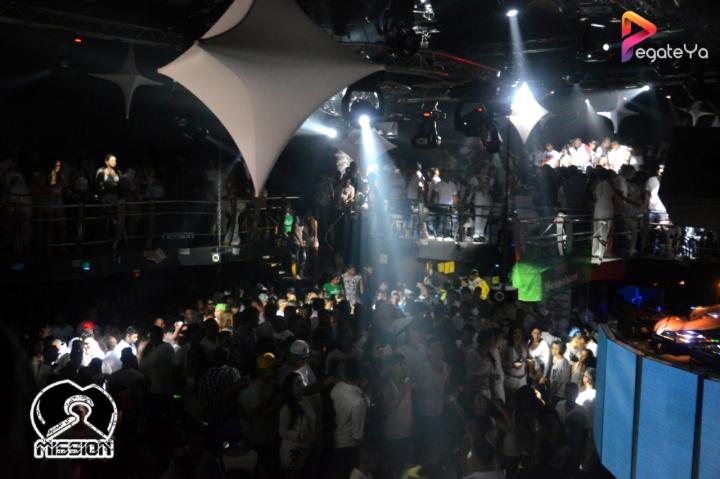 Foto 35 de 5ta Edicion Fiesta Blanca - Mission Club en Pegateya Cali, Cali