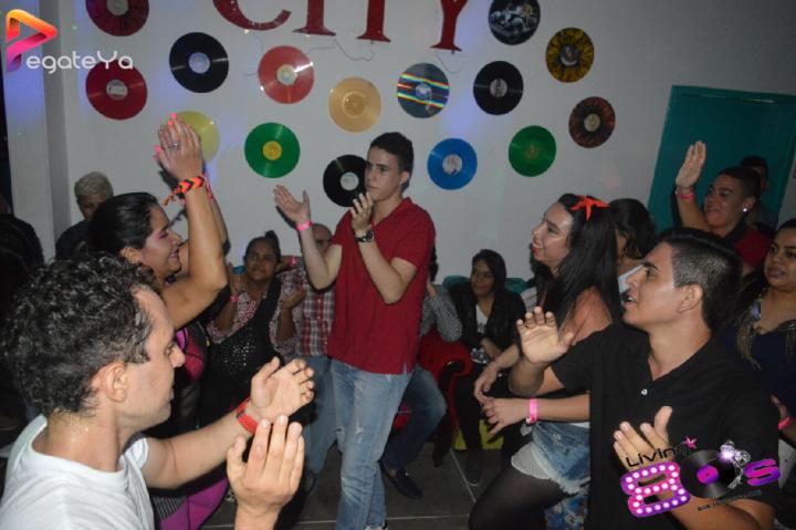 Foto 14 de living 80 - 4to Junio 2016 en Living Ochentas Cali, Cali