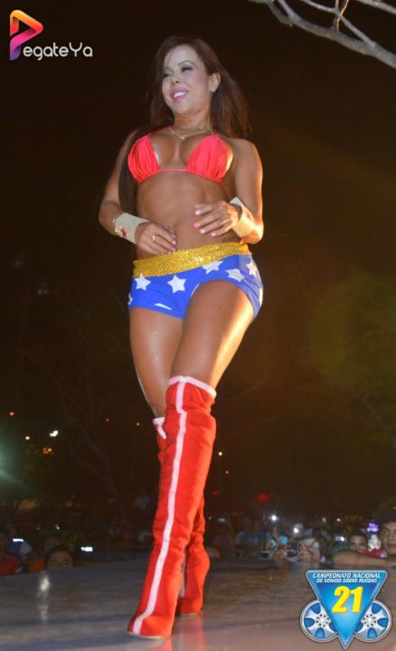 Foto 27 de Chicas Car Audio - Oct 2015 en Chicas Car Audio, Cali