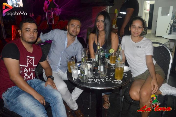 Foto 17 de La lora Bar - Hallowen 2016 en La Lora Bar, Cali