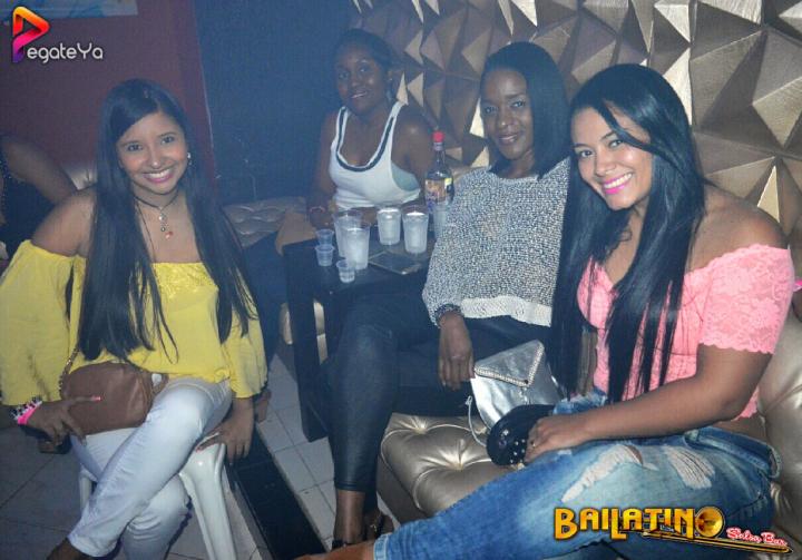 Foto 17 de Bailatino - 1er Fds Mayo 2017 en Bailatino - Bar, Cali
