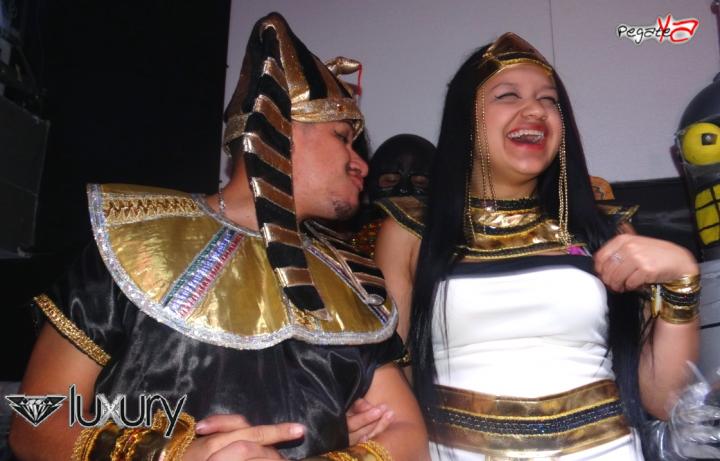 Foto 52 de Luxury - Halloween 2014 en Discoteca Luxury Medellin, Medellín