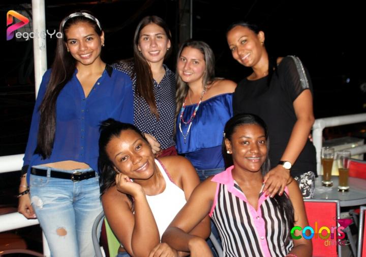 Foto 18 de Colors - 2do Fds Abril 2016 en Colors Drinks
