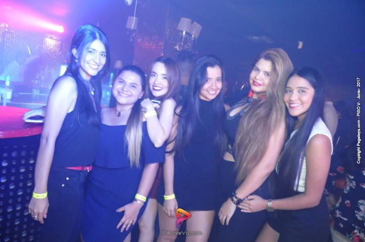 Foto 26 de PISO V - Sábado 3 de Mayo de 2017 en Bar Piso V Bucaramanga, Bucaramanga