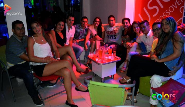 Foto 22 de Colors Drink - 3er FDS Junio 2015 en Colors Drink, Cali