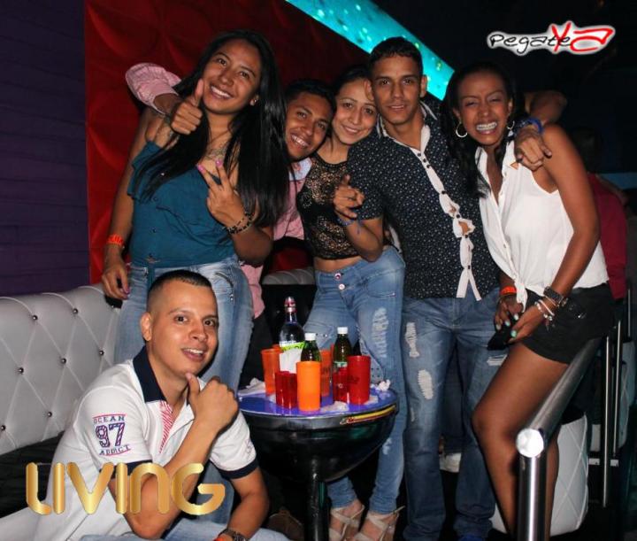 Foto 42 de Living Night Club - Oct 4 en Living Night Club, Cali