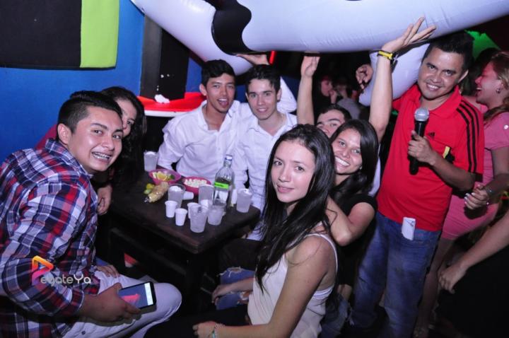 Foto 37 de El Manicomio sábado 25 de abril 2015 en Discoteca El Manicomio Bucaramanga, Bucaramanga