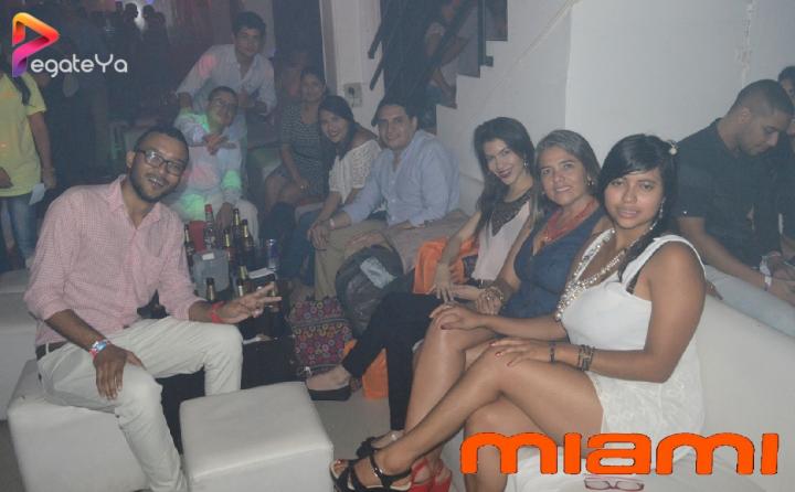 Foto 31 de Miami Bar - Hallowen 2016 en Miami Bar Cali, Cali