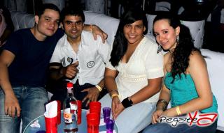 Foto 71 de Junio 08 del 2013 en Living Night Club, Cali