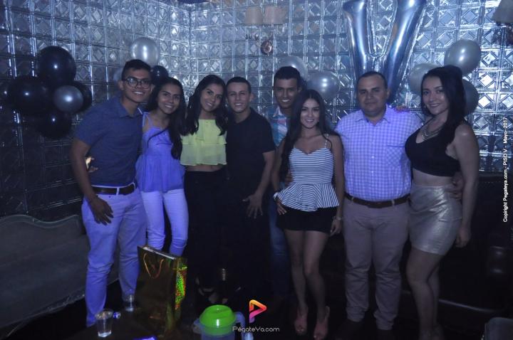 Foto 35 de Piso V - Sábado 6 de mayo de 2017 en Bar Piso V Bucaramanga, Bucaramanga