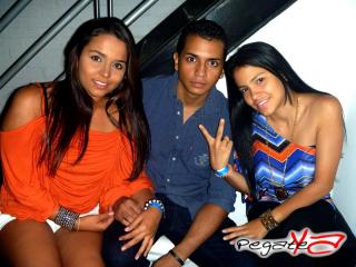 Foto 11 de Octubre 13 del 2012 en Babel / Barra Libre Cali, Cali