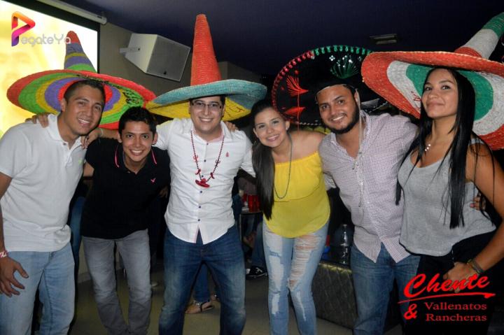 Foto 7 de Chente - 5to FDS Abril 2016 en CHENTE Vallenatos y Rancheras, Cali