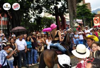Foto 15 de Cabalgata Feria de Bucaramanga 2012 en Cabalgata Feria de Bucaramanga 2012, Bucaramanga