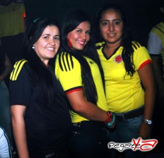 Foto 52 de Octubre 12 del 2013 en Am / PM Bar - Cali, Cali