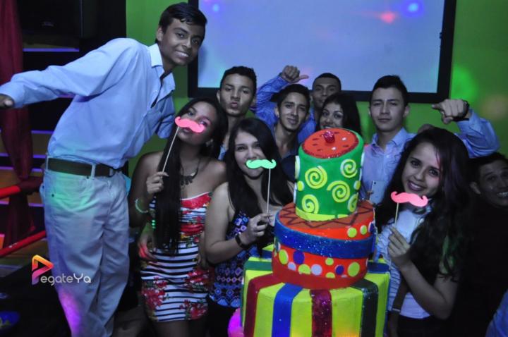 Foto 17 de El Manicomio sábado 30 de mayo 2015 en Discoteca El Manicomio Bucaramanga, Bucaramanga