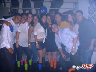 Foto 23 de Junio 08 del 2012 en Babel / Barra Libre Cali, Cali