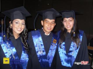 Foto 38 de Grados Autonoma de Nariño en Universidad Autónoma de Nariño