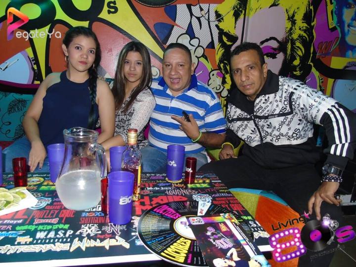 Foto 22 de living 80 - 1er Mayo 2016 en Living Ochentas Cali, Cali