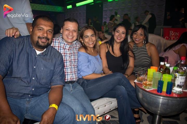 Foto 35 de Living - 3er & 4To Fds Octubre 2016 en Living Night Club, Cali