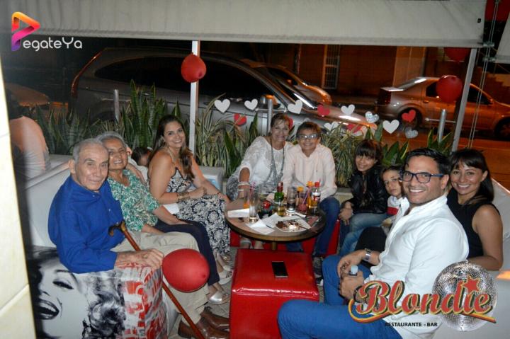 Foto 13 de Blondie - 3er Fds Abril 2016 en Blondie Bar Cali, Cali