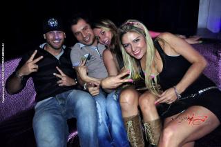 Foto 49 de AQUA DISCOTECA jueves 30 agosto 2012 en Discoteca Aqua Medellin, Medellín