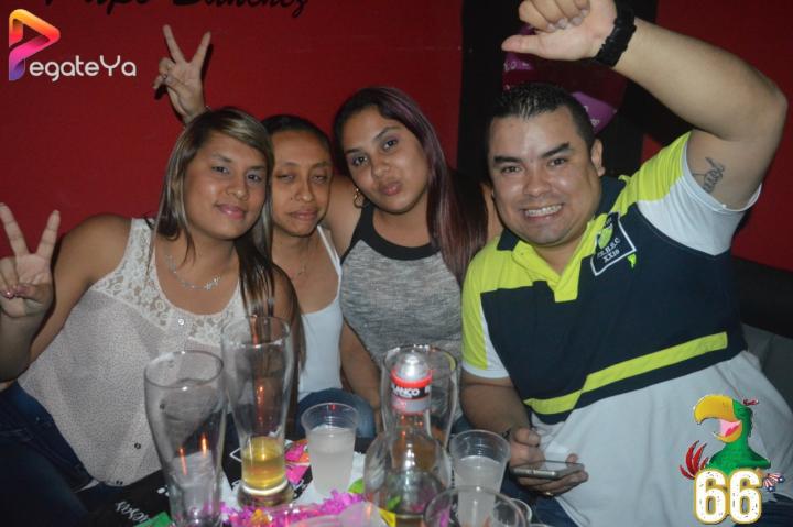 Foto 5 de La Lora Bar - 1er Fds Abril 2016 en La Lora Bar, Cali