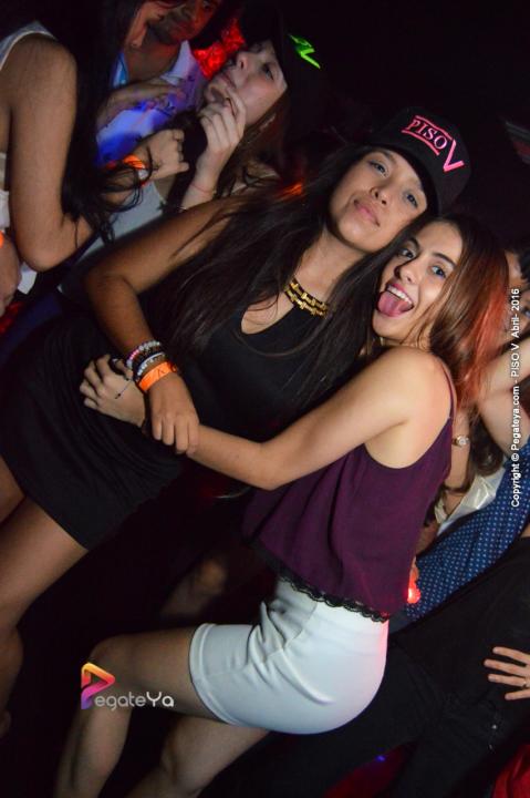 Foto 3 de PISO V - Sabado 16 de abril 2016 en Bar Piso V Bucaramanga, Bucaramanga