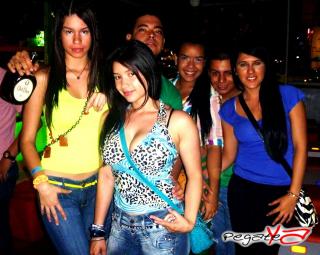 Foto 8 de Septiembre 08 del 2012 en Miami Bar Cali, Cali