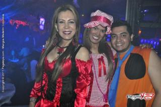 Foto 129 de Mangos Halloween 2011 en Discoteca Mangos Medellin, Medellín