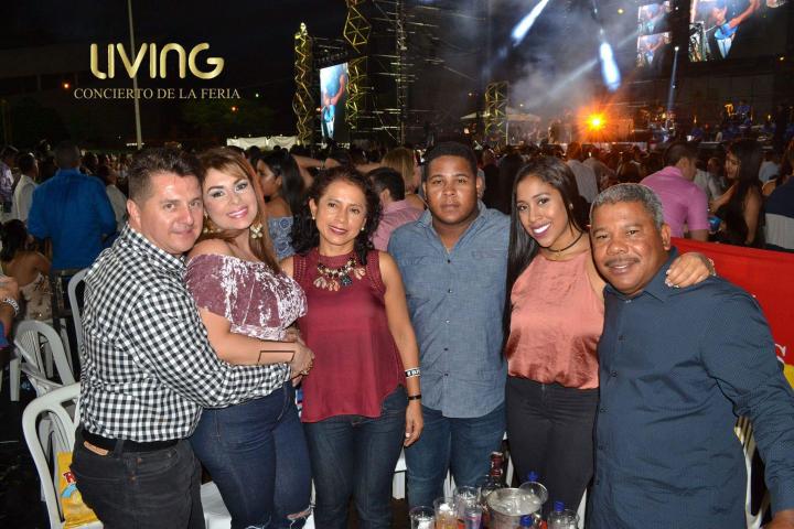 Foto 17 de Living Conciertos Feria De Cali 2016 en Living Night Club, Cali