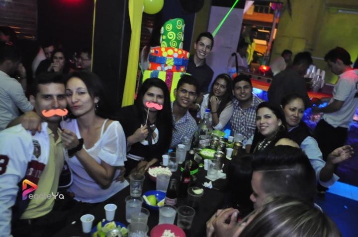 Foto 18 de El Manicomio sábado 30 de mayo 2015 en Discoteca El Manicomio Bucaramanga, Bucaramanga