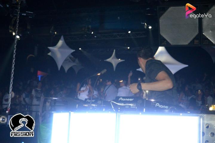 Foto 37 de 5ta Edicion Fiesta Blanca - Mission Club en Pegateya Cali, Cali