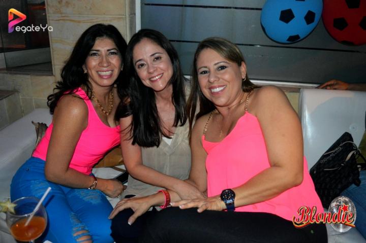 Foto 16 de Blondie - 2do FDS Junio 2015 en Blondie Bar Cali, Cali