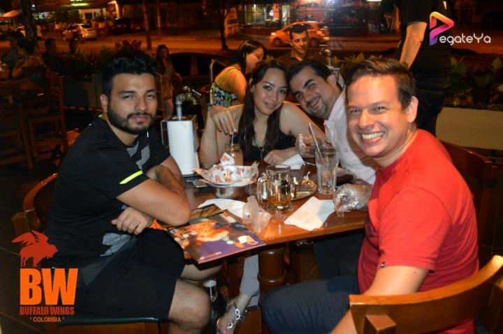 Foto 18 de Bufalo Wings - 2do FDS Junio 2015 en Búfalo Wings - Cali, Cali