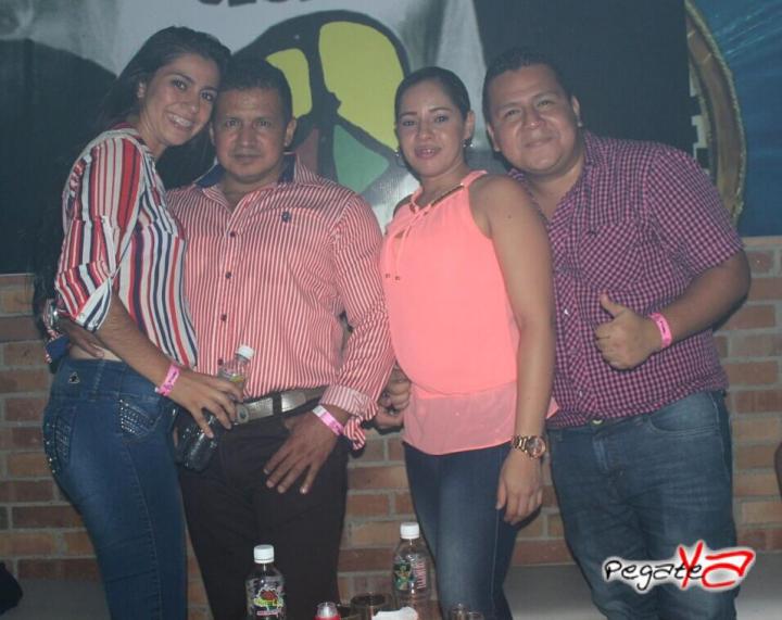 Foto 19 de Favela Amor y Amistad en Favela Club Menga, Cali
