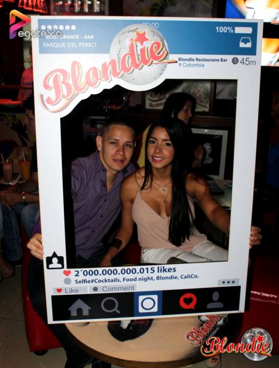 Foto 37 de Blondie - Amor y Amistad 2015 en Blondie Bar Cali, Cali