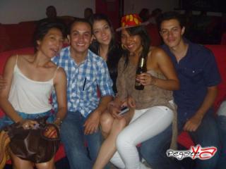 Foto 24 de Marzo 31 del 2012 en Zalez Bar Karaoke Cali, Cali