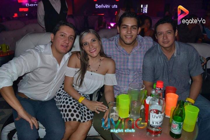 Foto 22 de Living Night Club - 2do fds Abril 2016 en Living Night Club, Cali