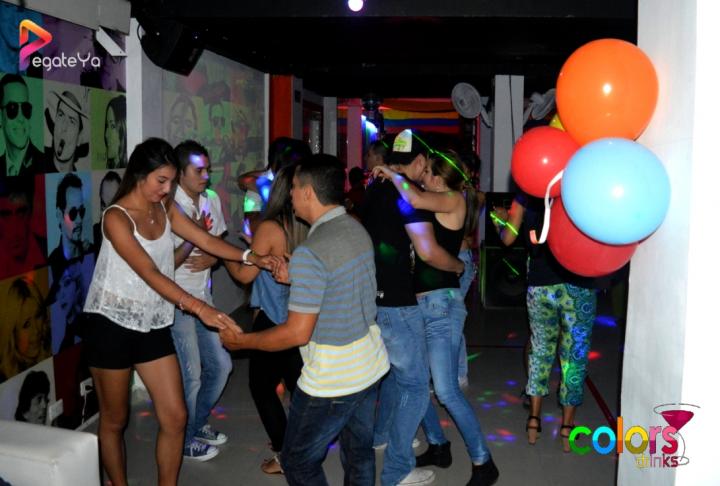 Foto 24 de Colors Drink - 3er FDS Junio 2015 en Colors Drink, Cali