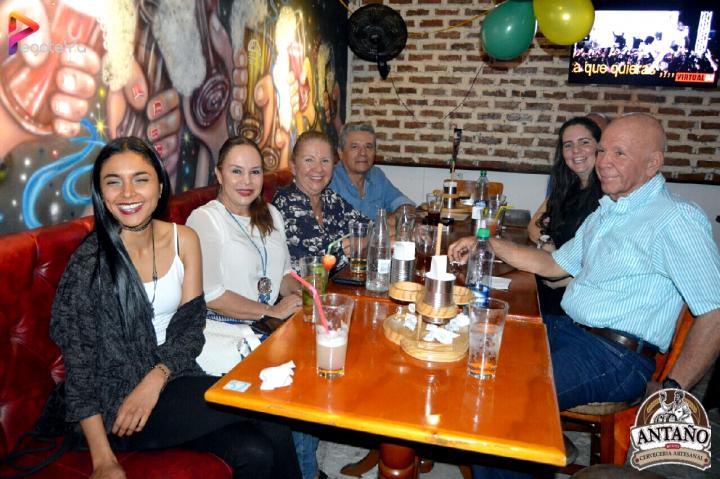 Foto 27 de Antaño Resto - 1er FDS Abril 2017 en Antaño Resto, Cali