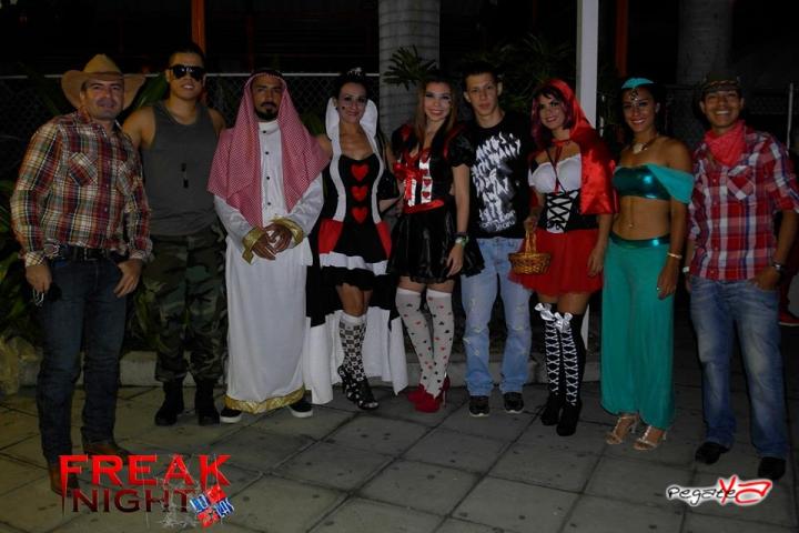Foto 397 de Lolas - Halloween 2014 en Lolas Club Menga Cali, Cali