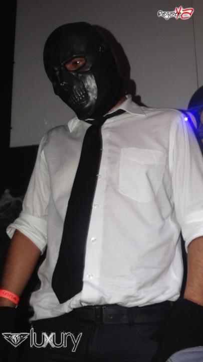Foto 55 de Luxury - Halloween 2014 en Discoteca Luxury Medellin, Medellín