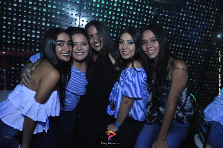 Foto 37 de Piso V - Sábado 6 de mayo de 2017 en Bar Piso V Bucaramanga, Bucaramanga