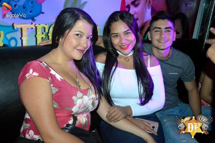 Foto 2 de EL DF - 2do Fds Mayo 2017 en El DF Club Discoteca